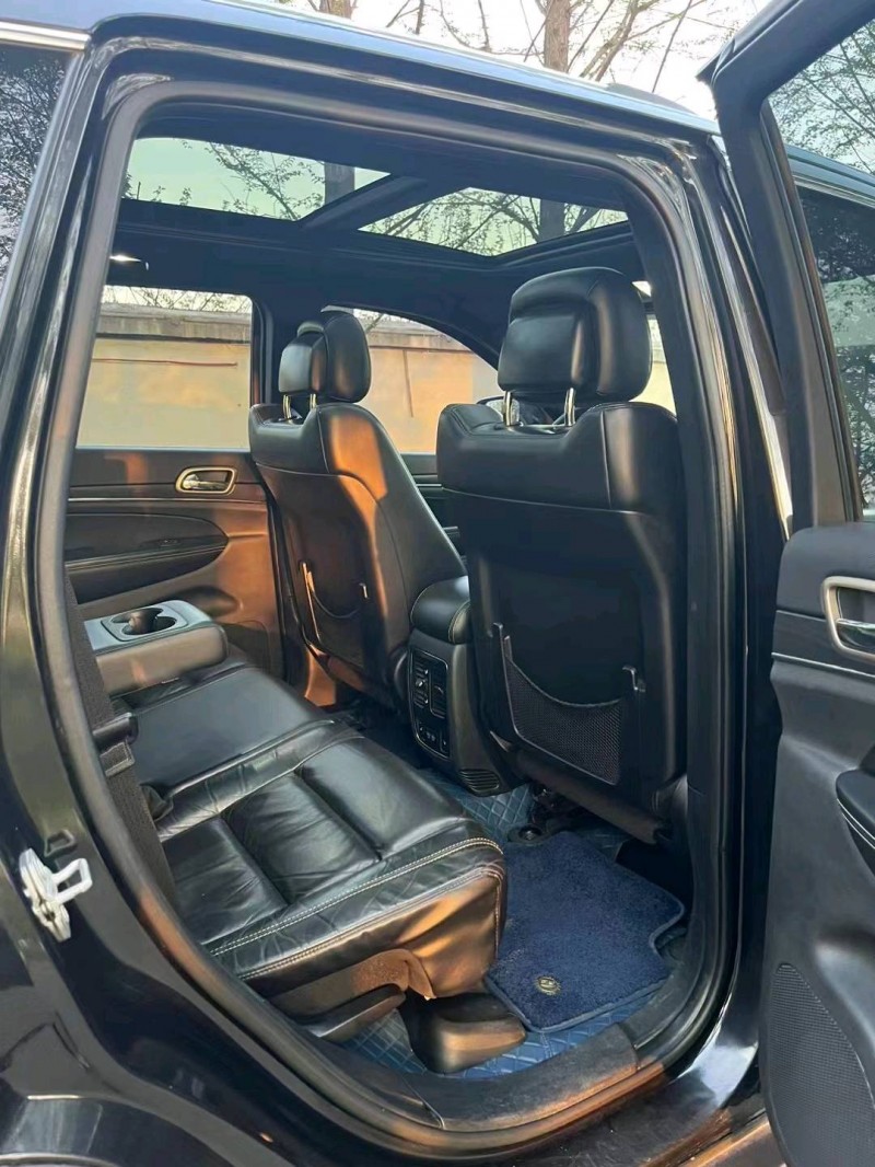 徐州15年Jeep大切诺基5