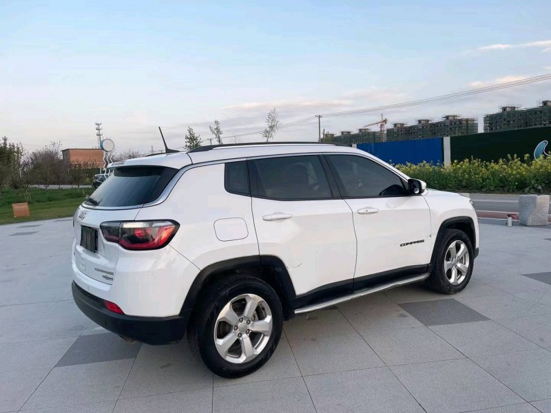 宿迁19年Jeep指南者8