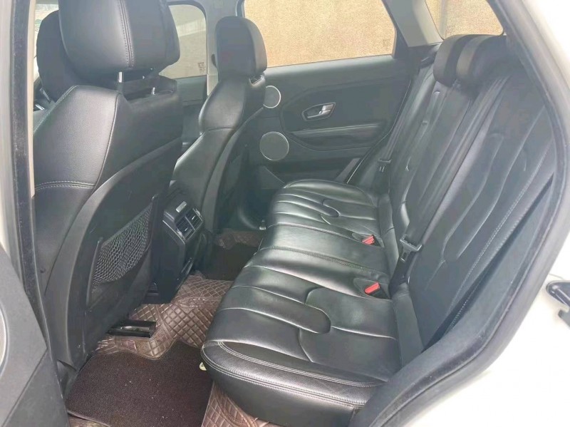 淄博16年路虎极光9