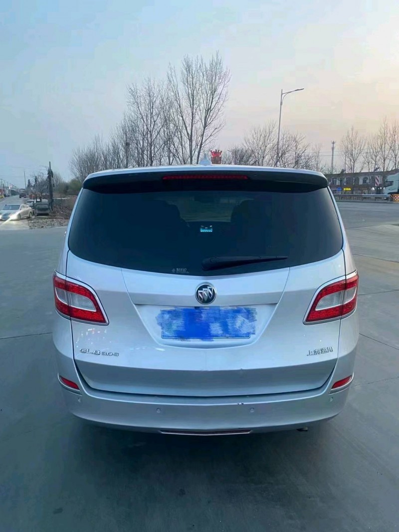 东营13年别克GL85