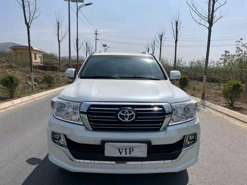 济南16年丰田兰德酷路泽1