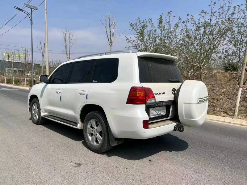 济南16年丰田兰德酷路泽4