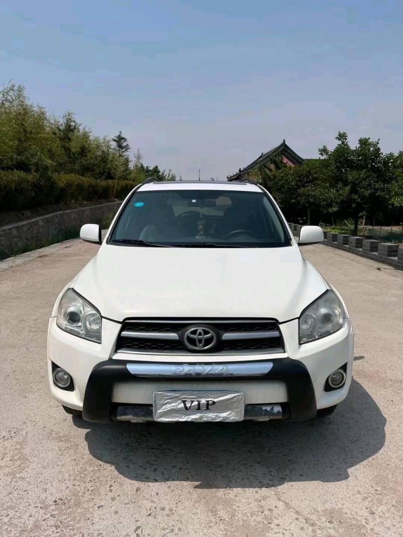 青岛10年丰田RAV4荣放1