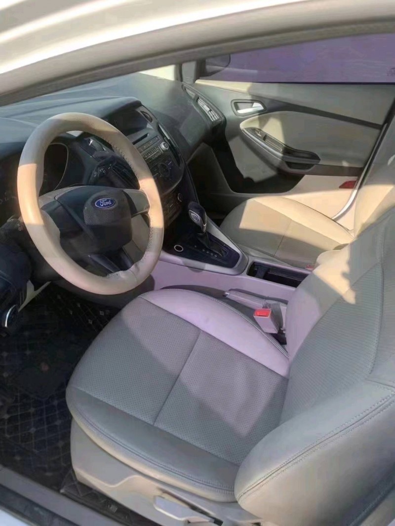 青岛16年福特福克斯6