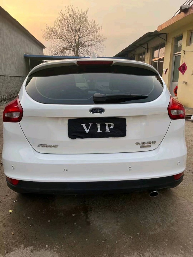 青岛18年福特福克斯9