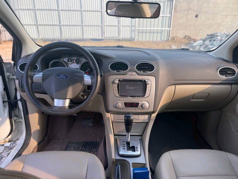 济南18年福特福克斯6