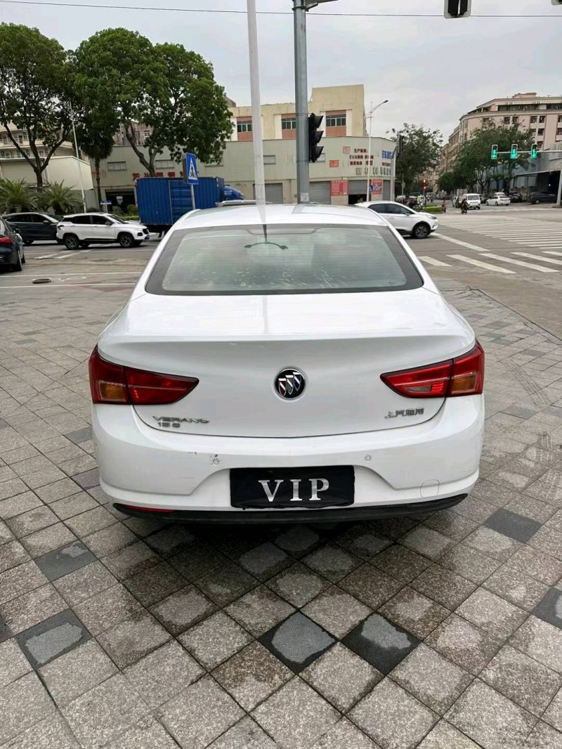 东莞17年别克威朗7