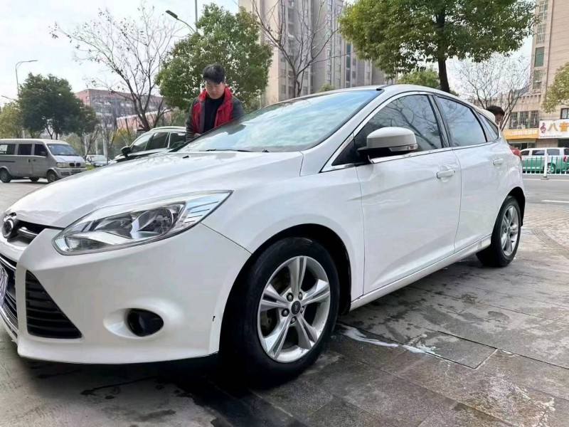 淮南14年福特福克斯3