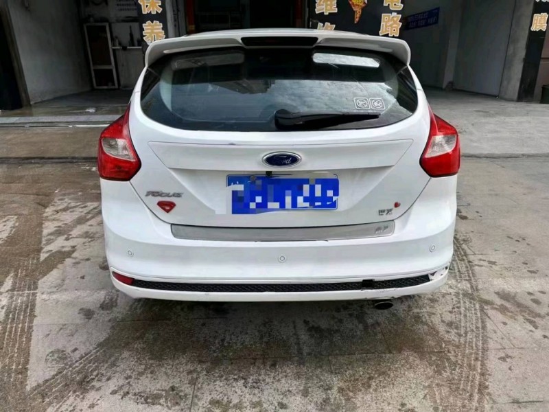 淮南14年福特福克斯7