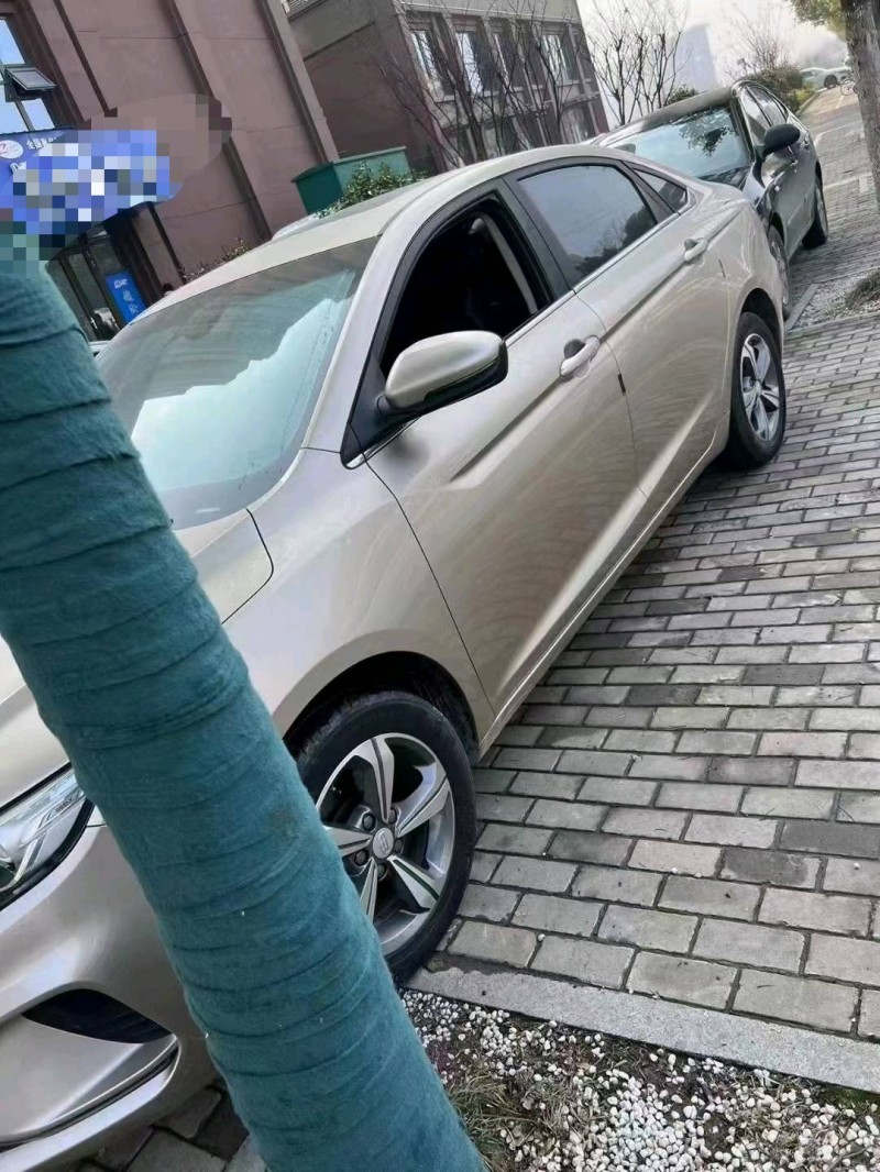 淮南18年吉利帝豪GL3