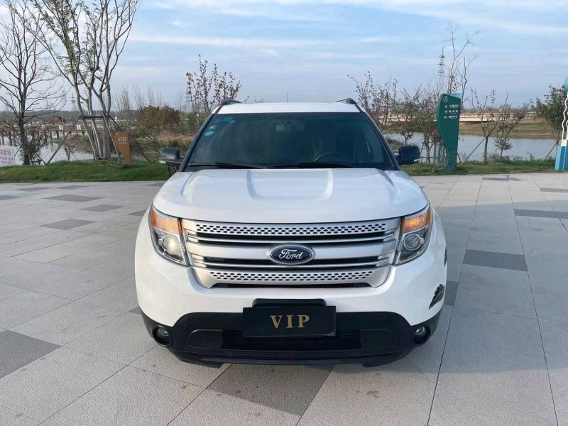 徐州15年福特探险者1