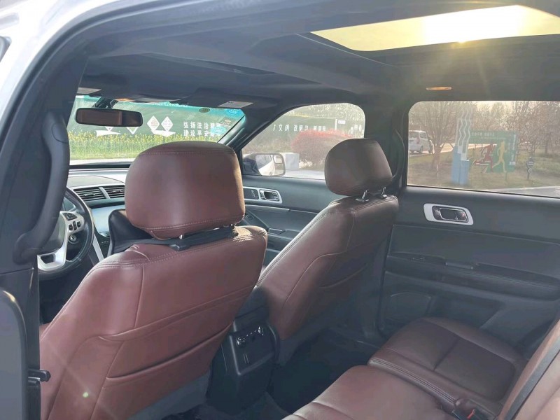 徐州15年福特探险者6