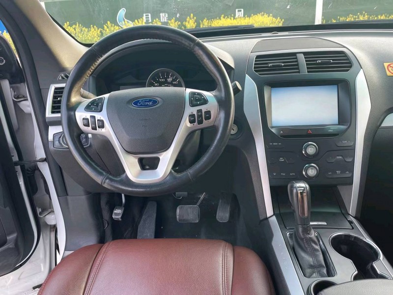 徐州15年福特探险者7