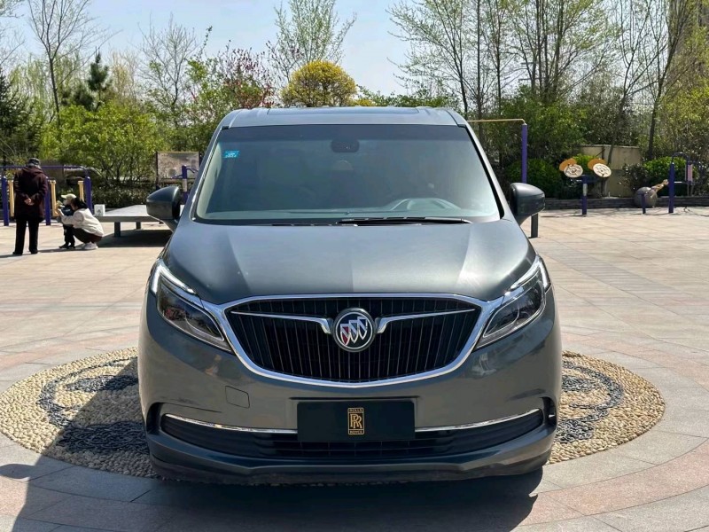 青岛18年别克GL81