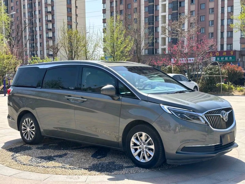 青岛18年别克GL83