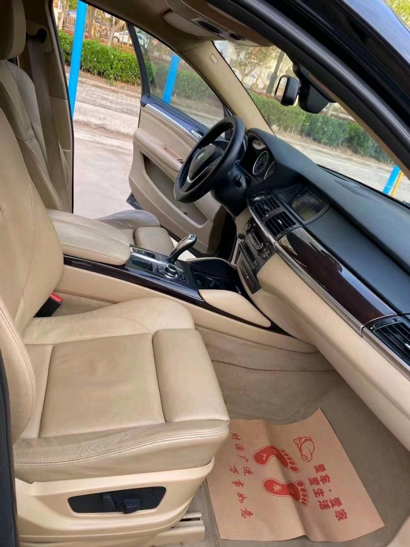 青岛10年宝马X69
