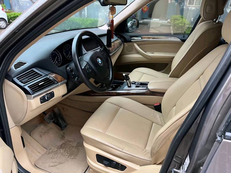 济南10年宝马X54