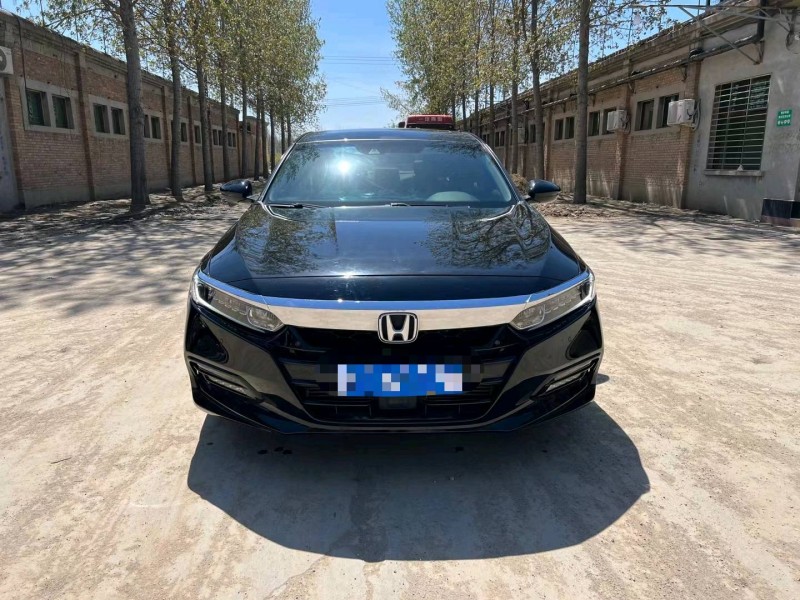 保定19年本田雅阁1