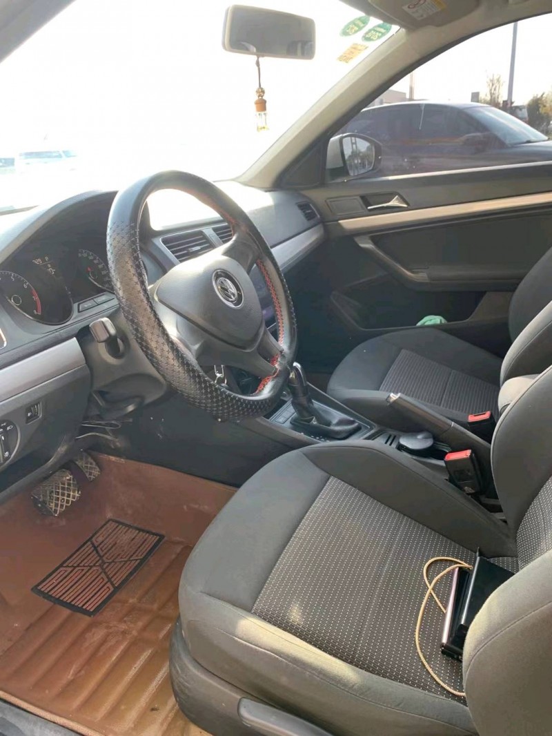 保定18年大众朗逸6