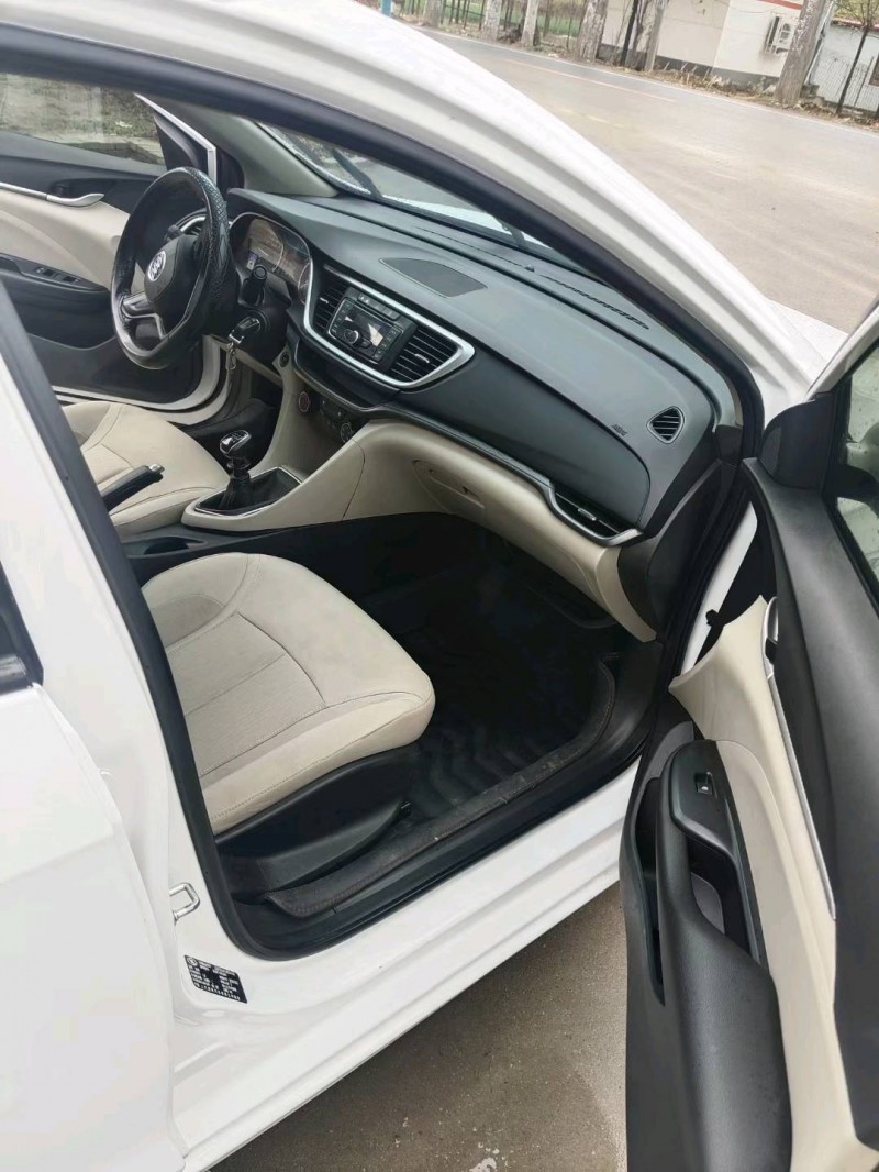 保定18年别克英朗6