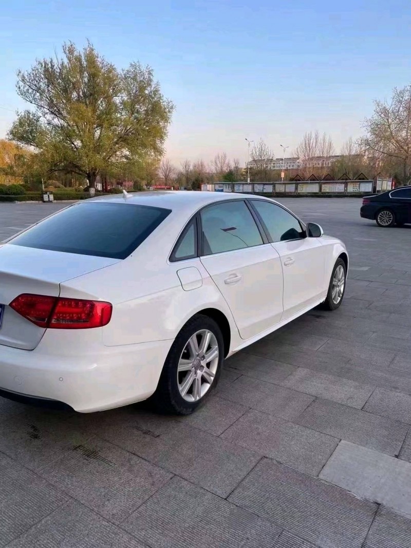 济南12年奥迪A4L5