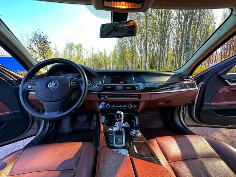 潍坊16年宝马5系8