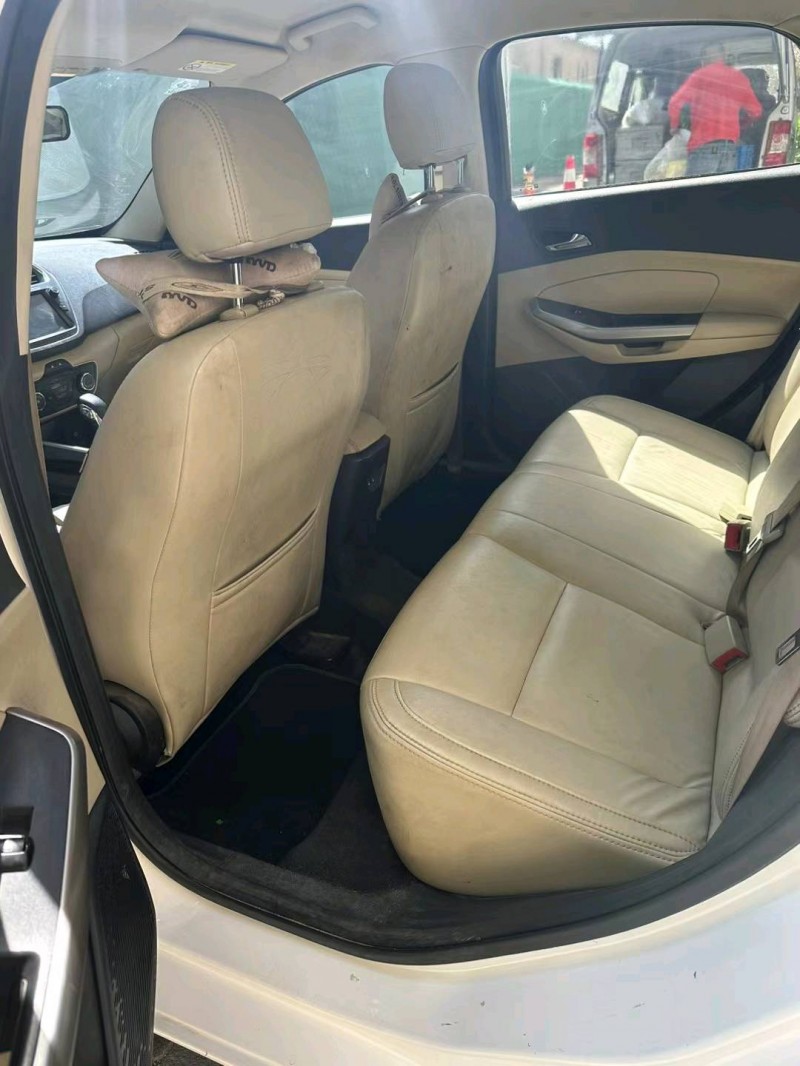 青岛16年福特福睿斯9