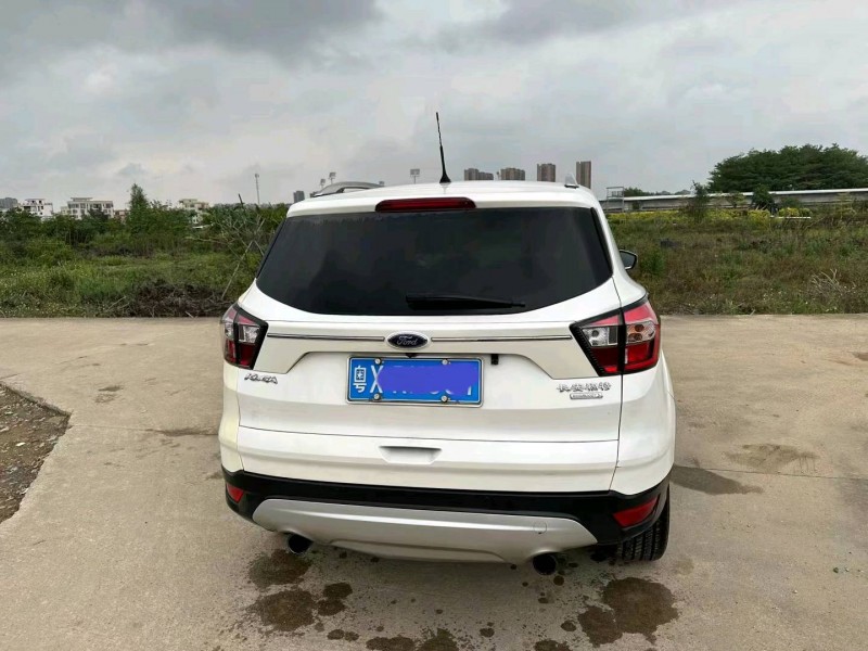 珠海17年福特翼虎4