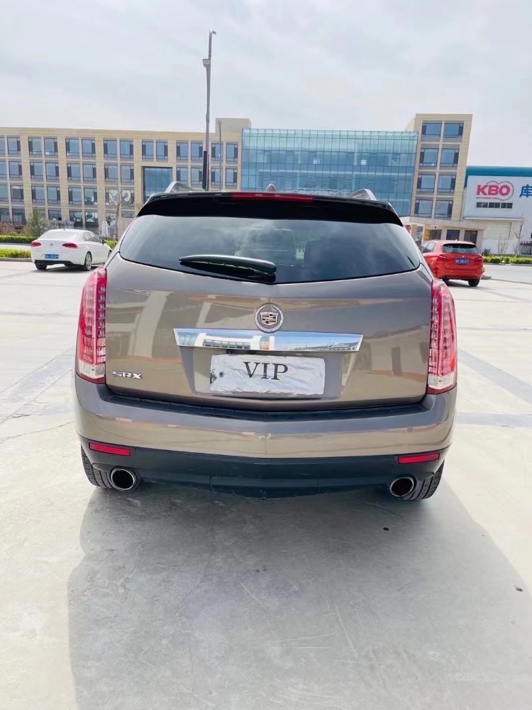 潍坊16年凯迪拉克SRX8