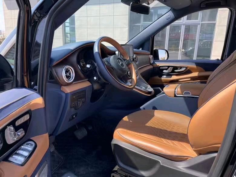 盐城21年奔驰斯宾特7