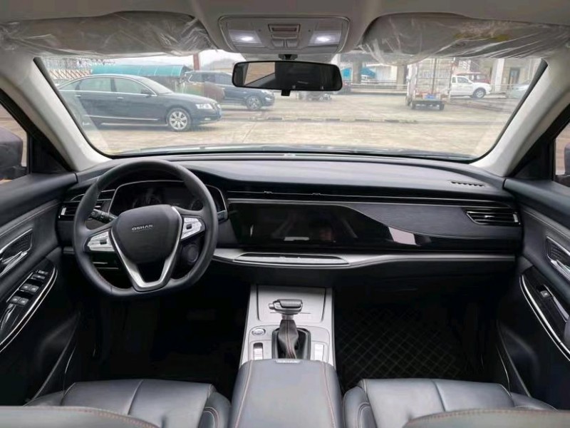 东莞20年长安汽车欧尚4