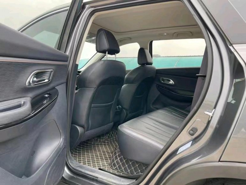 东莞20年长安汽车欧尚5