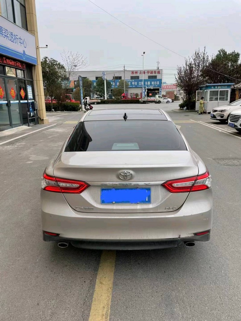 淮南19年丰田凯美瑞9