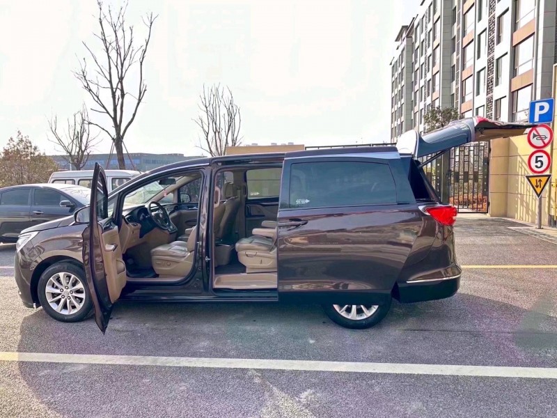 枣庄18年别克GL88