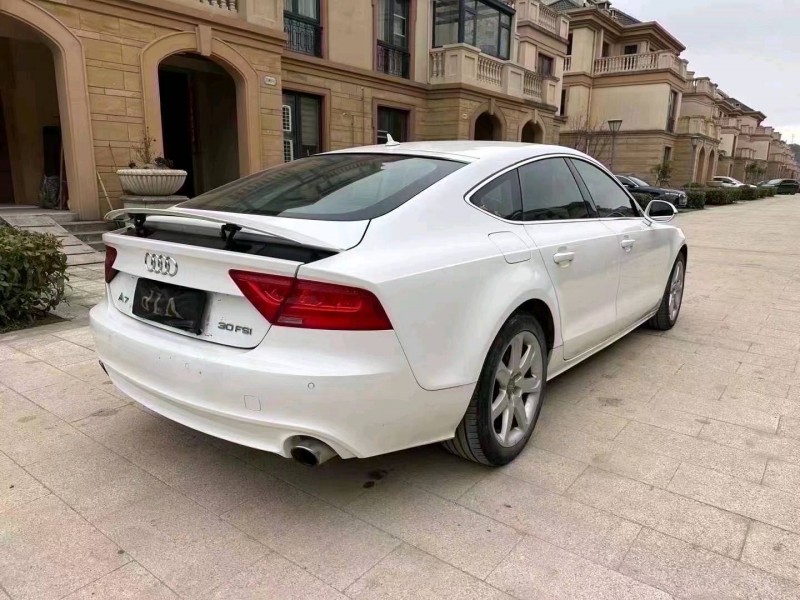 嘉兴14年奥迪A7L4