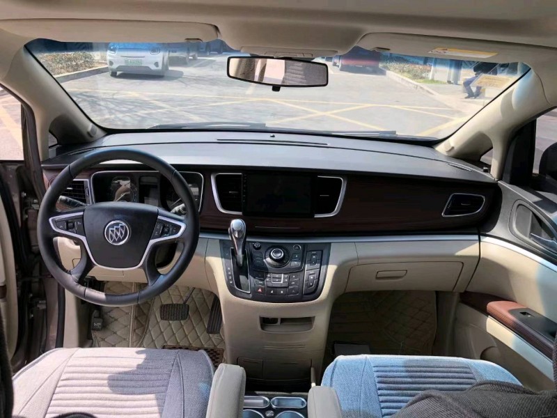 青岛17年别克GL88