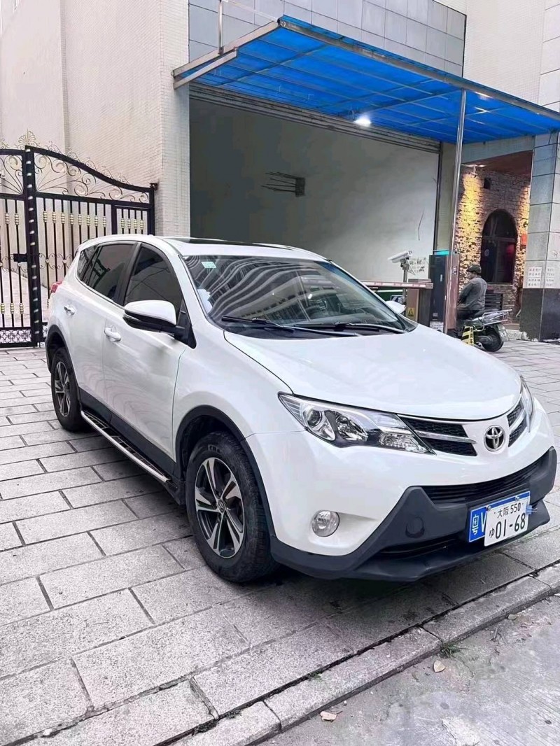 深圳16年丰田RAV4荣放2