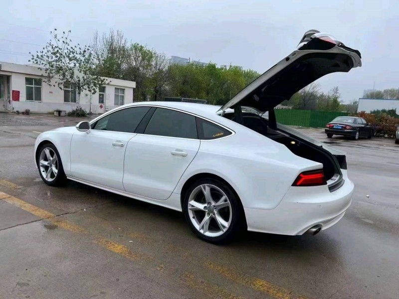 济宁15年奥迪A7L5