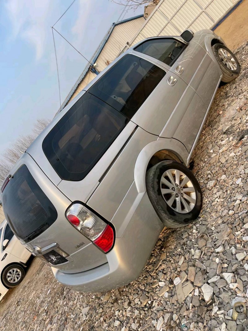 临沂13年别克GL88