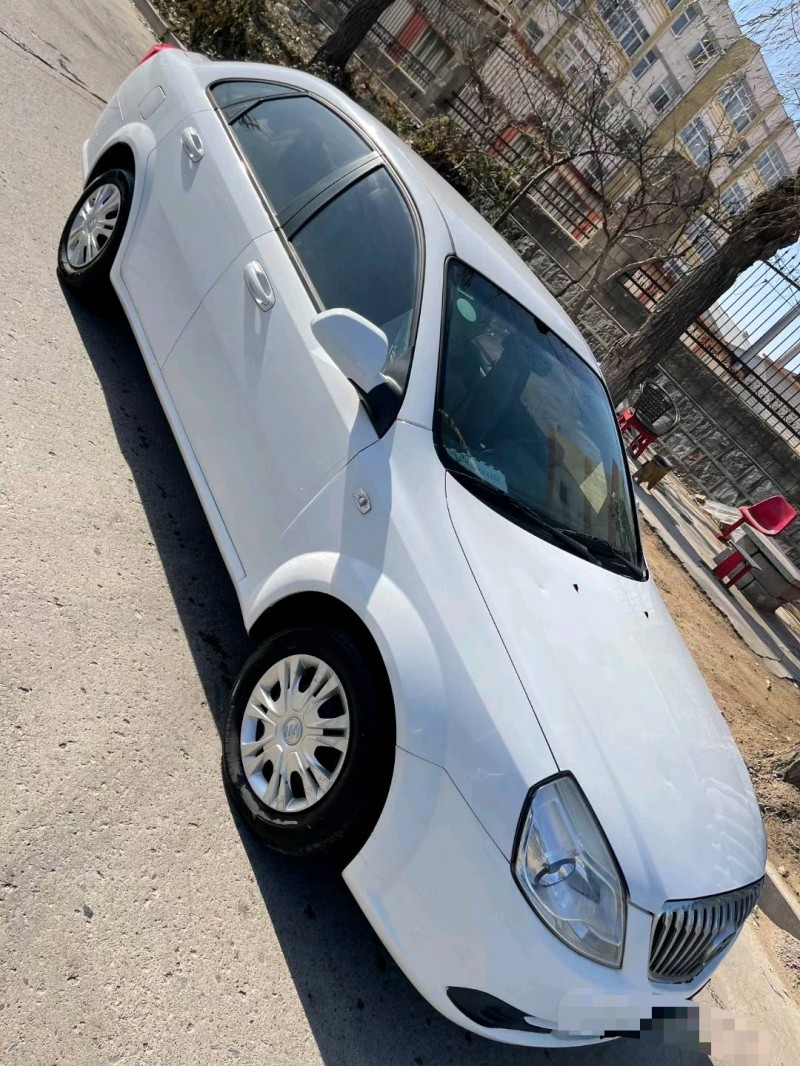 临沂16年别克凯越2