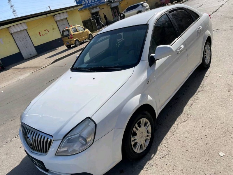 临沂16年别克凯越3