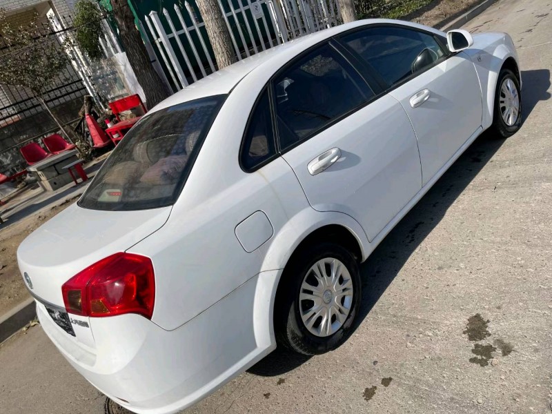 临沂16年别克凯越8