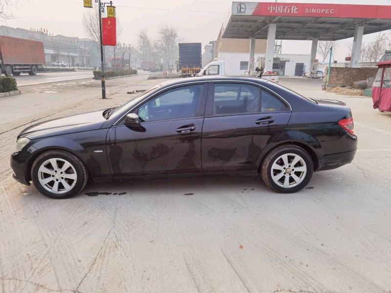 石家庄10年奔驰C8