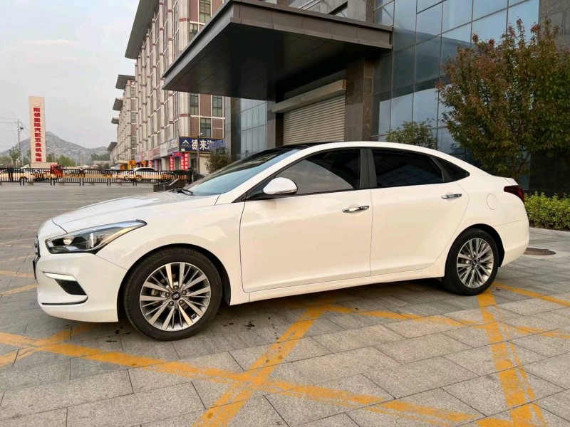 济宁18年现代名图2