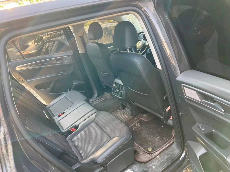 济南19年大众途昂6