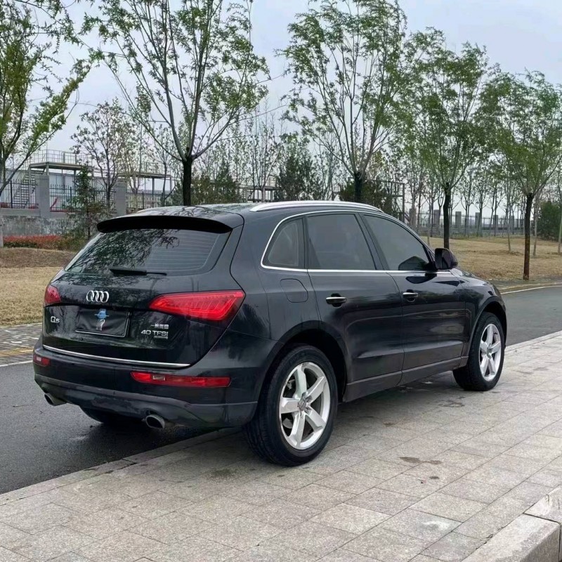 济宁16年奥迪Q55