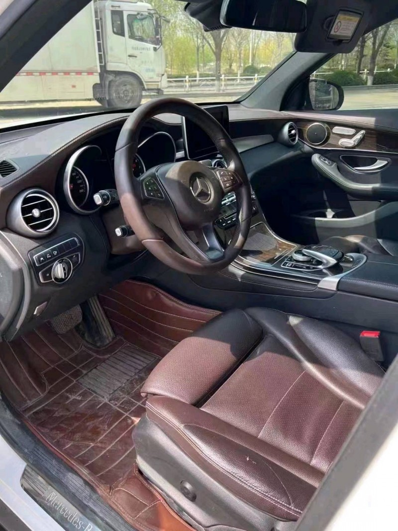 淄博17年奔驰GLC7