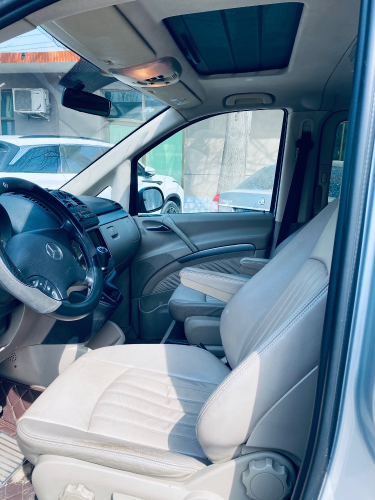 保定10年奔驰唯雅诺4