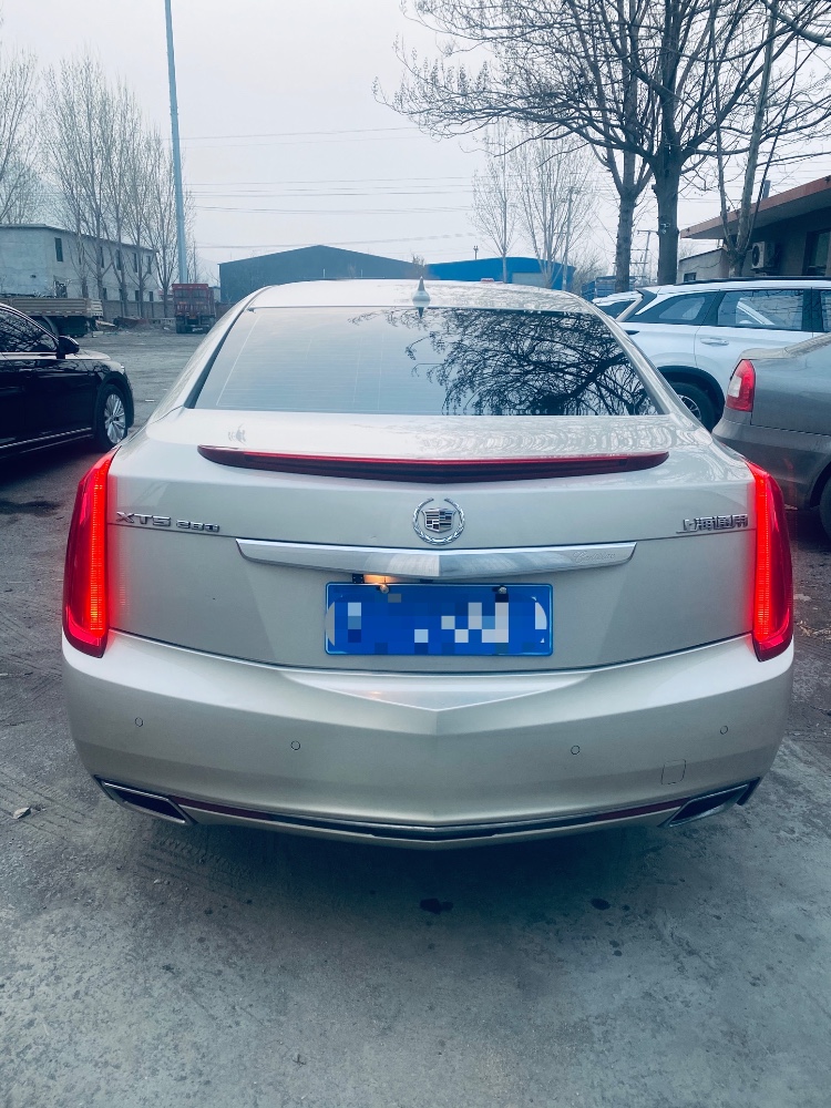 保定14年凯迪拉克XTS9