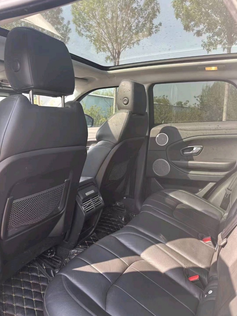 青岛17年路虎极光2